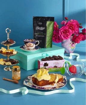 afternoon-tea-home-delivery-gift-hamper-germany-651x800%20%281%29%20%281%29